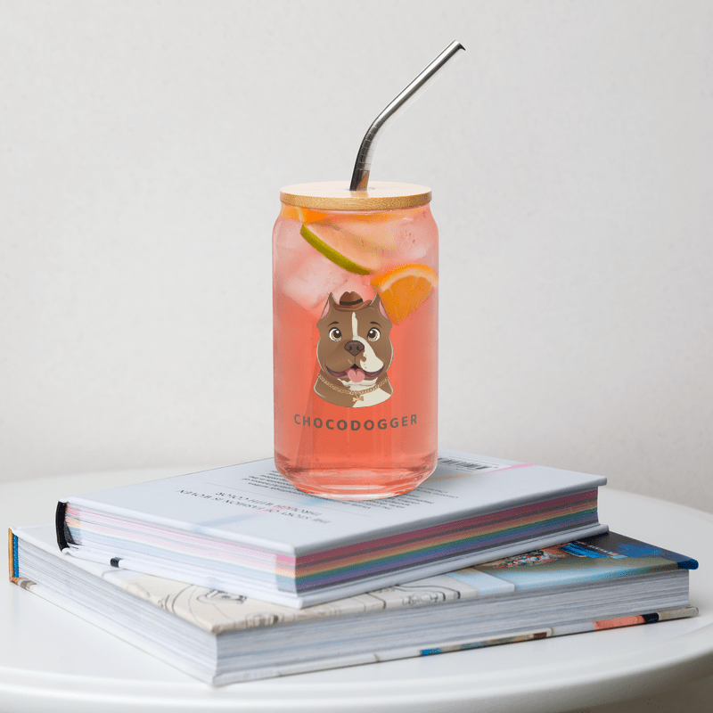Can-shaped glass with metal straw